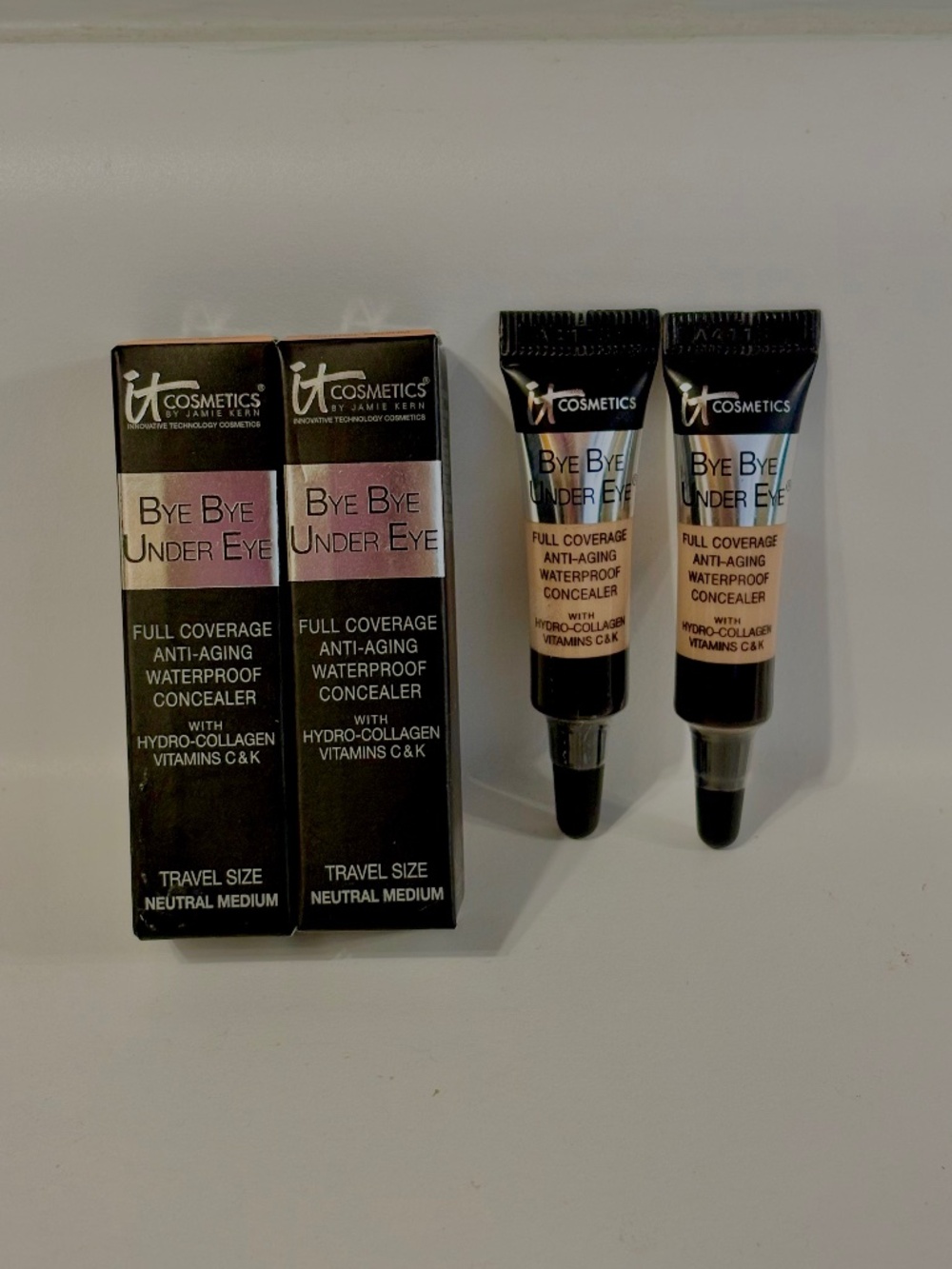 IT Cosmetics Bye Bye Undereye Anti Aging Concealer Neutral Medium .11oz Duo Set